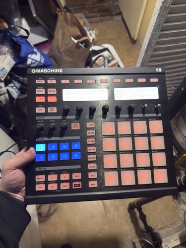 Native instruments maschine - instruments,